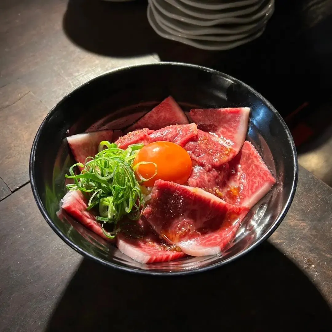 和牛生ハラミ丼を食べたいなら